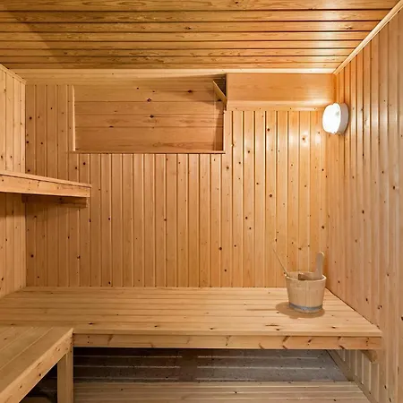 Stunning In With Sauna Fjerritslev